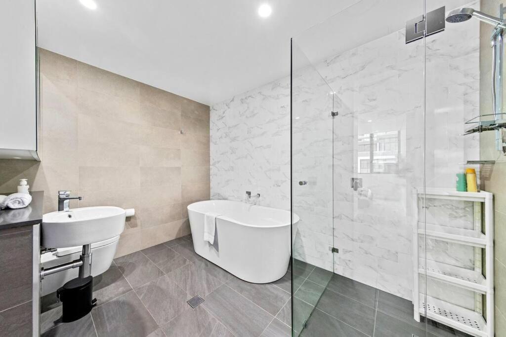 Four Bedroom With Facilities In Olympic Park Appartamento